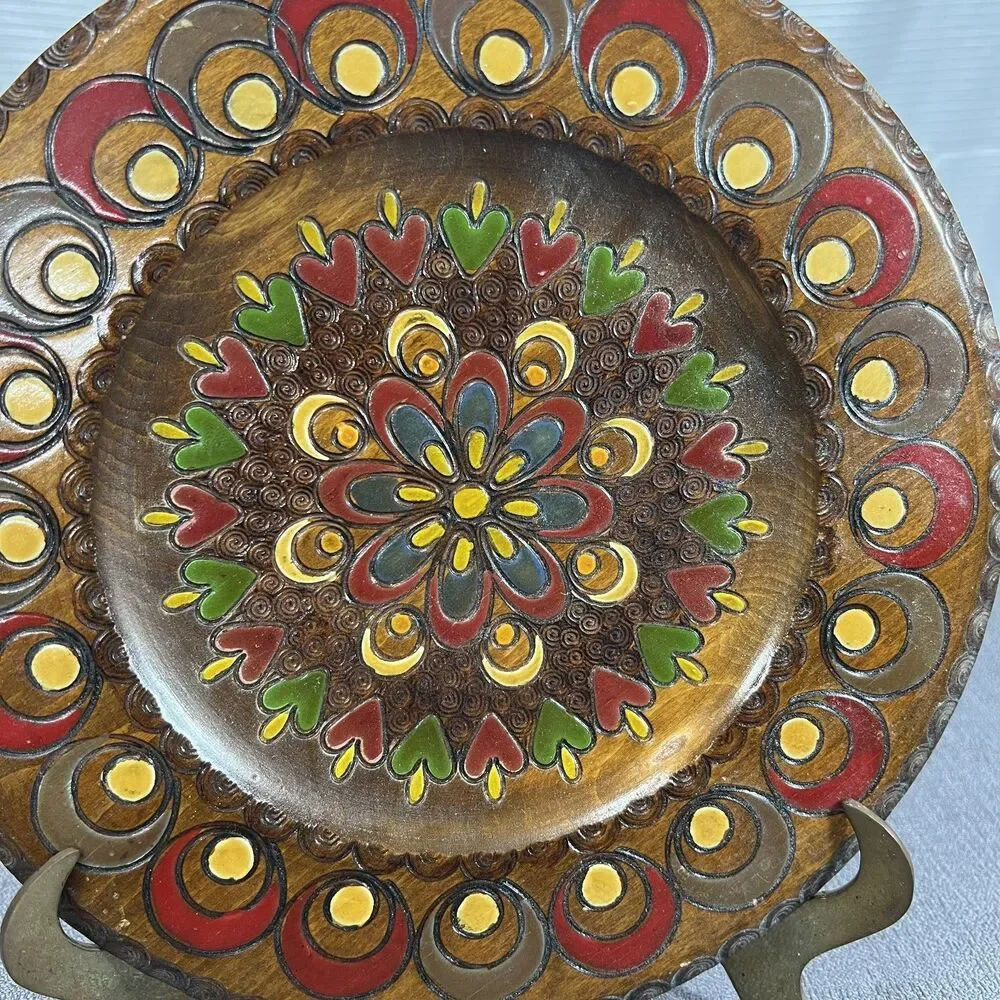 Vtg Polish Folk Art Wooden 9½” Hand Carved/Painted Plate w/Polish Product Detail